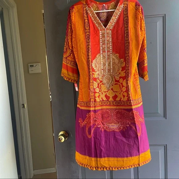 Beautiful néw 3 pc embroidered dress - Picture 3 of 4